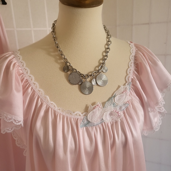 Vintage Pink Lace Collar Long Sleeve Women's Pajama Set